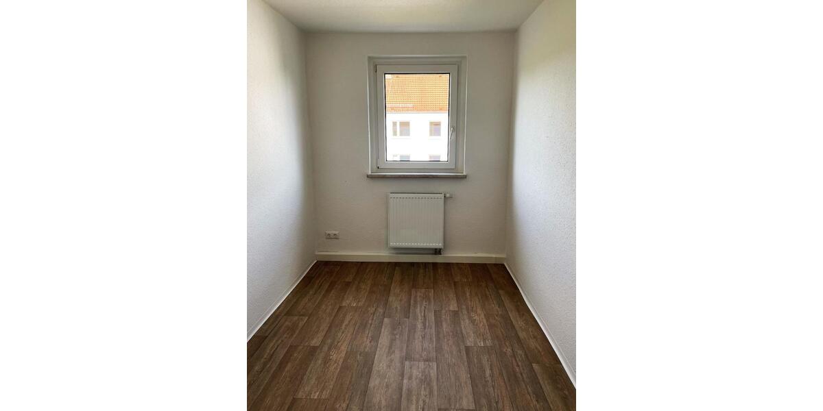 Etagenwohnung Weida - 3 Zimmer, 95 m&sup2;, 570&euro; | Angebot:21384205