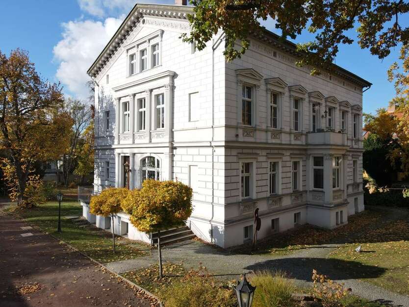 Büro in Halle 4.190 € 315 m² zimmer