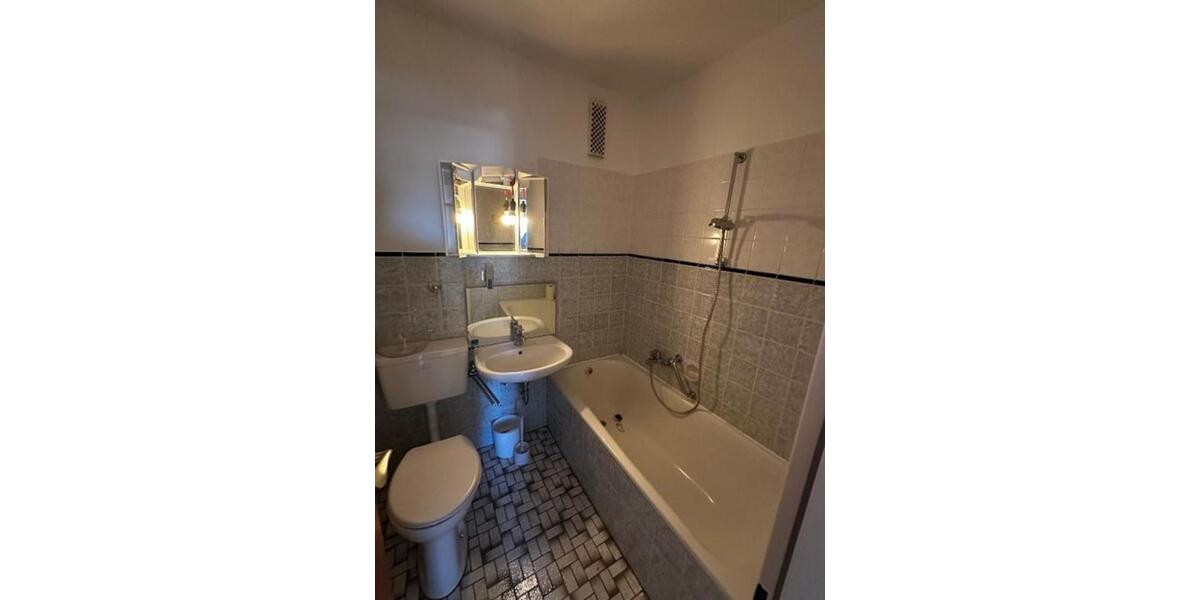 Wohnen auf Zeit Kassel Niederzwehren - 3 Zimmer, 14 m&sup2;, 350&euro; | Angebot:24756966