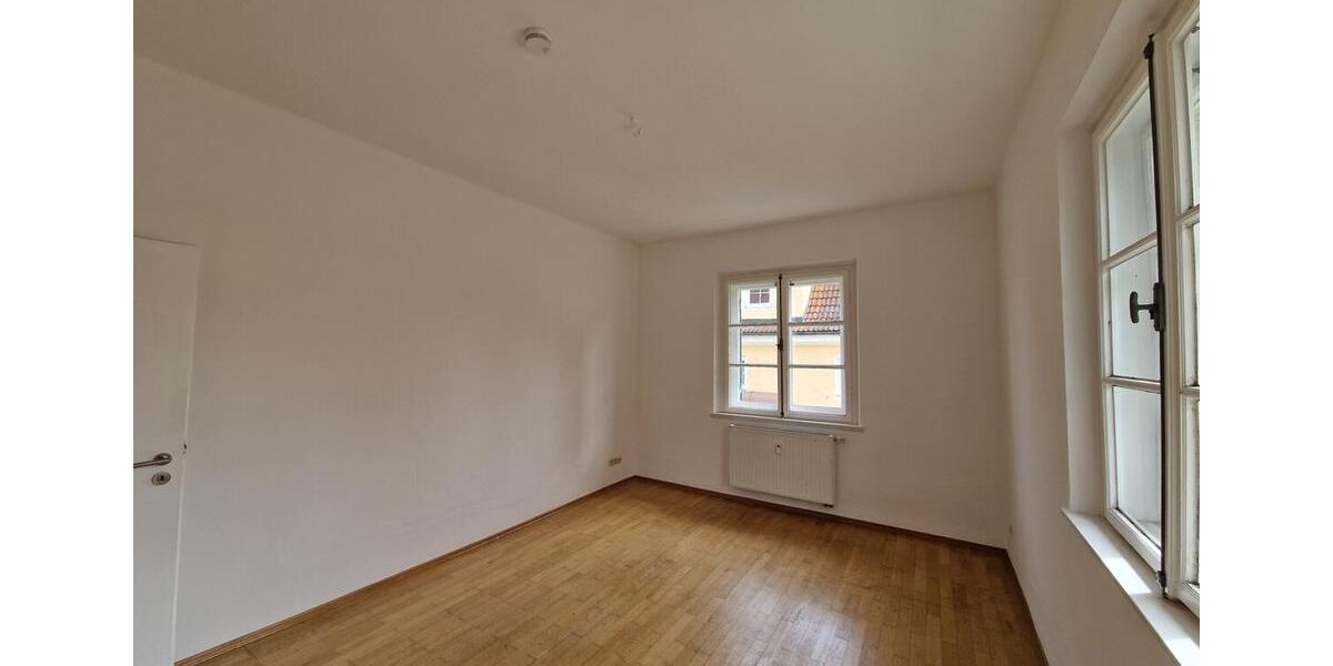 Etagenwohnung Simbach am Inn - 4 Zimmer, 97 m&sup2;, 700&euro; | Angebot:26420656