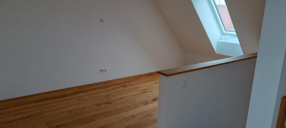 Maisonettenwohnung Oettingen in Bayern - 2.5 Zimmer, 89 m&sup2;, 1.100&euro; | Angebot:24877172
