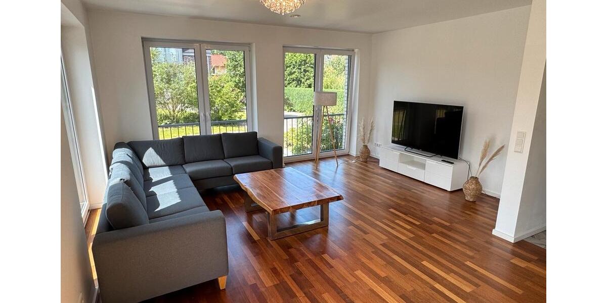 Maisonettenwohnung Hamburg Wandsbek - 5 Zimmer, 195 m&sup2;, 3.000&euro; | Angebot:25285587