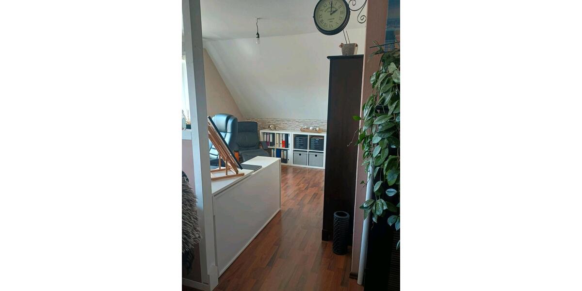 Dachgeschoßwohnung Bergen - 4 Zimmer, 120 m&sup2;, 1.050&euro; | Angebot:26470045