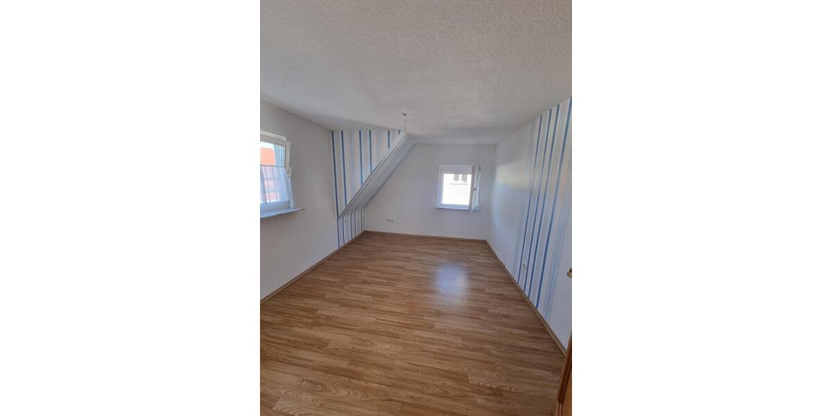 Dachgeschoßwohnung Bad Orb - 4 Zimmer, 76 m&sup2;, 750&euro; | Angebot:24946537