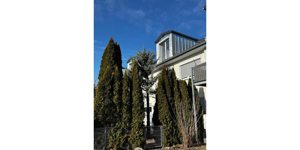 Dachgeschoßwohnung Neuburg an der Donau - 3 Zimmer, 85 m&sup2;, 995&euro; | Angebot:25855023