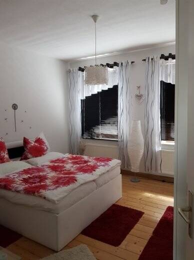 Etagenwohnung Markneukirchen Wohlhausen - 4 Zimmer, 80 m&sup2;, 560&euro; | Angebot:25684064