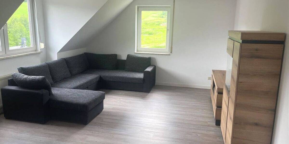 Etagenwohnung Gornsdorf - 2 Zimmer, 63 m&sup2;, 450&euro; | Angebot:26786868