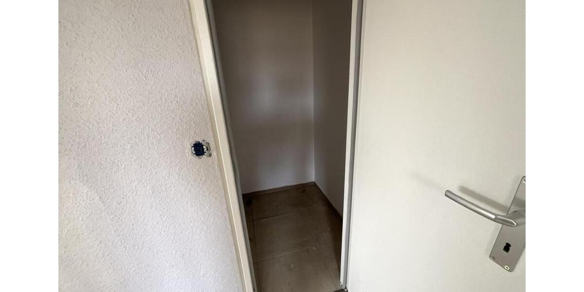 Etagenwohnung Duisburg Duisburg-Mitte - 3 Zimmer, 74 m&sup2;, 699&euro; | Angebot:25053172