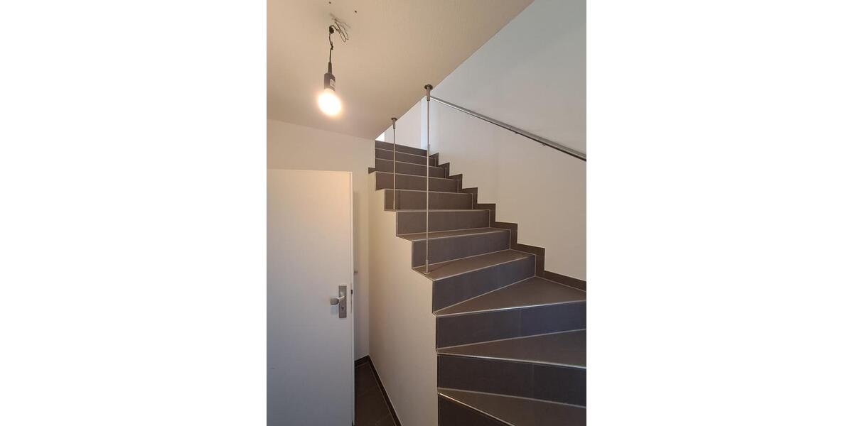 Dachgeschoßwohnung Odenthal - 3 Zimmer, 99 m&sup2;, 1.485&euro; | Angebot:25646362