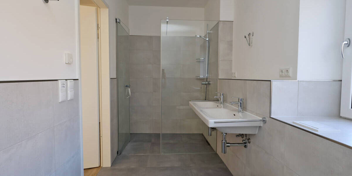 Etagenwohnung München Trudering-Riem - 3 Zimmer, 86 m&sup2;, 1.775&euro; | Angebot:25999799