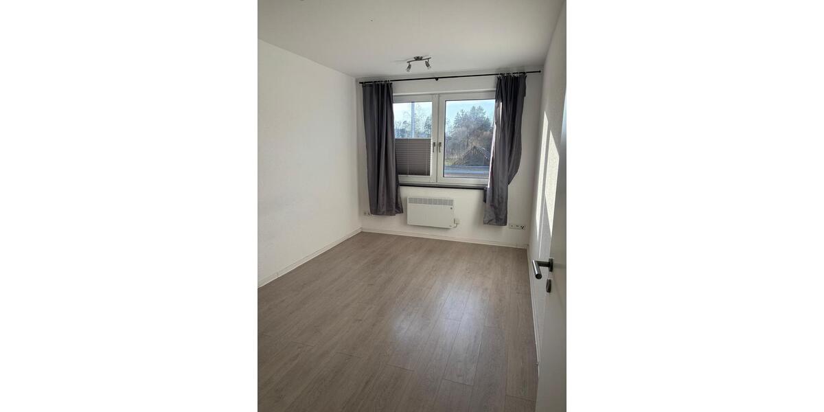 Wohnen auf Zeit Wilhelmsdorf - 3.5 Zimmer, 75 m&sup2;, 450&euro; | Angebot:25763022