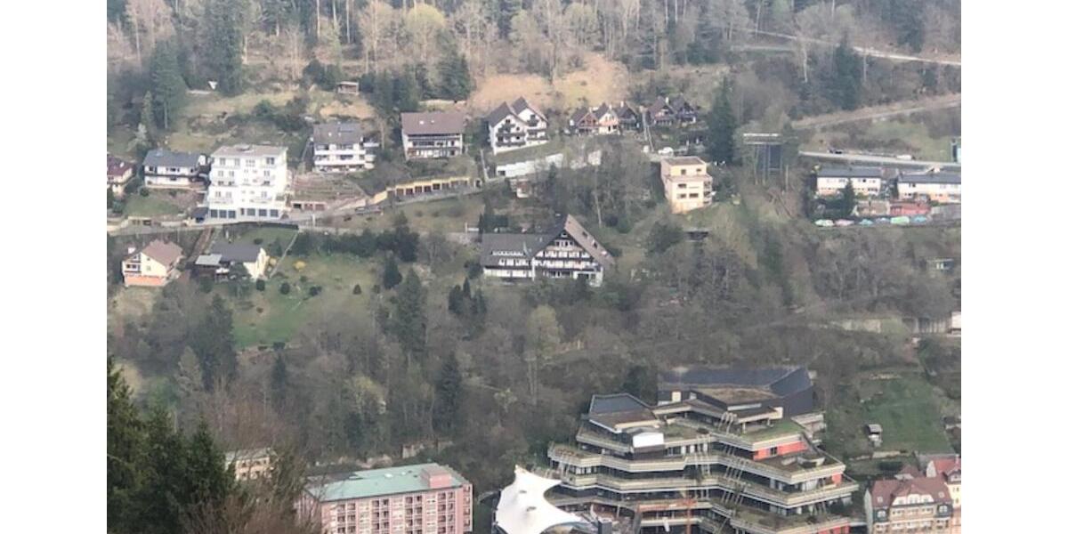 Erdgeschoßwohnung Bad Wildbad - 5 Zimmer, 165 m&sup2;, 990&euro; | Angebot:25044506