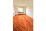 Neu-Isenburg: Frisch sanierte 3-Zimmerwohnung mit Balkon, ideal für 1-2-Personen!
