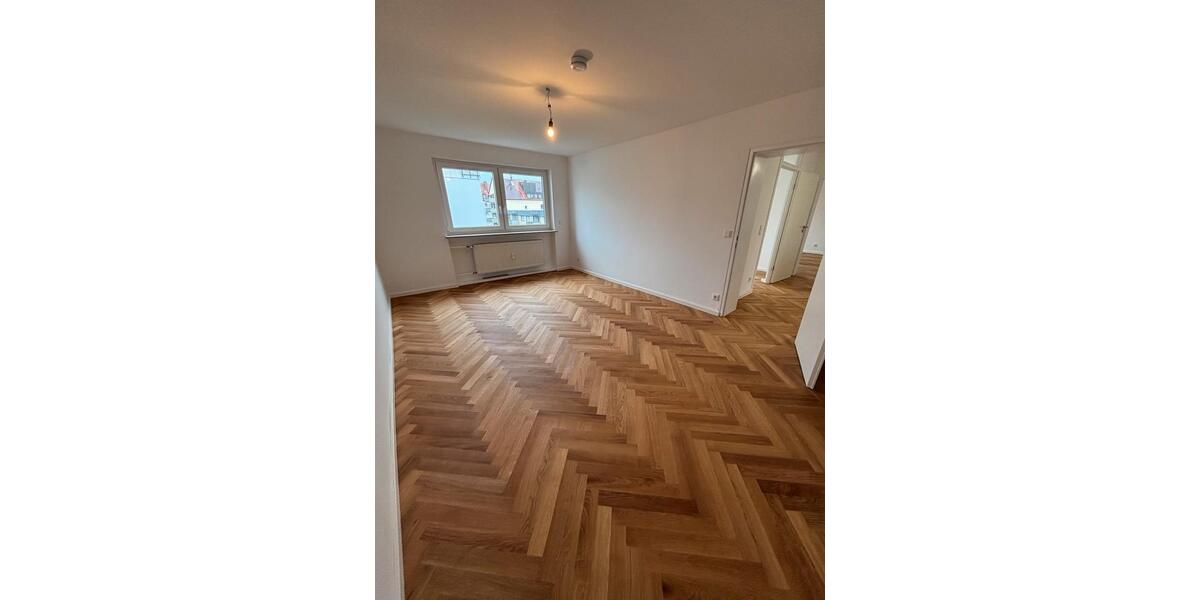 Etagenwohnung Nürnberg Gibitzenhof - 4 Zimmer, 138 m&sup2;, 2.200&euro; | Angebot:26030575