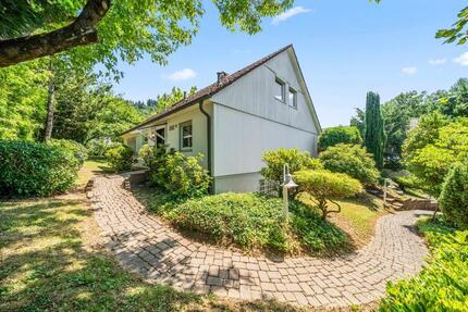 Haus Freiburg im Breisgau Herdern - 5 Zimmer, 182 m&sup2;, 2.184&euro; | Angebot:26551979