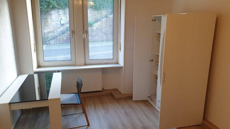 Wohnen auf Zeit Saarbrücken Neue Bremm - 3 Zimmer, 29 m&sup2;, 405&euro; | Angebot:25928588