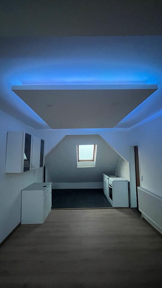 Erstbezug nach Renovierung-TraumWohnung mit Dachterasse