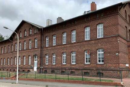 Wohnung zum Mieten in Kiel 1.050 € 105 m²