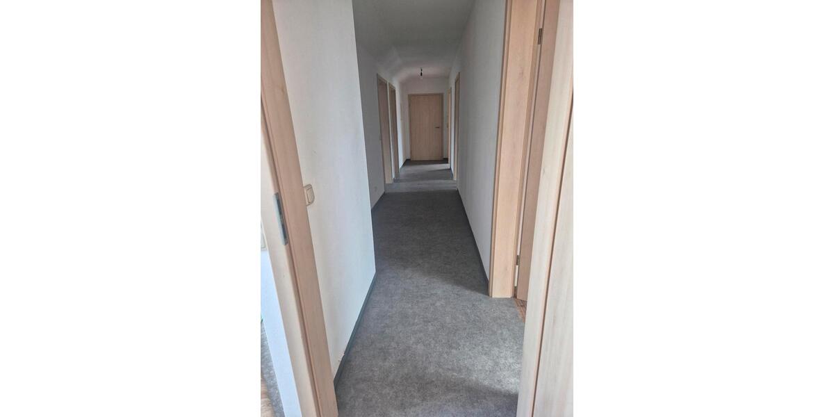 Dachgeschoßwohnung Plößberg - 4 Zimmer, 85 m&sup2;, 650&euro; | Angebot:26226853
