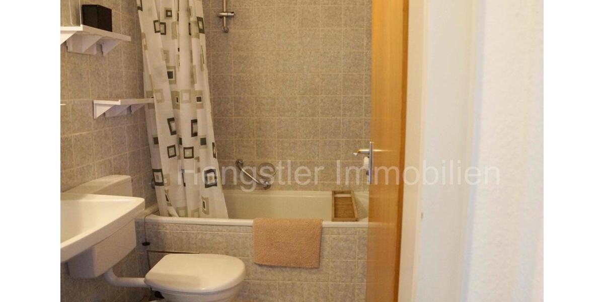 Wohnen auf Zeit Stuttgart Degerloch - 1 Zimmer, 35 m&sup2;, 895&euro; | Angebot:26647082