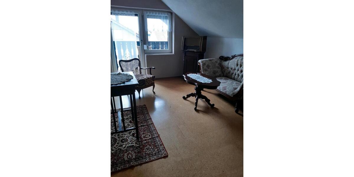 Wohnen auf Zeit Dürrwangen - 3 Zimmer, 140 m&sup2;, 60&euro; | Angebot:25302116