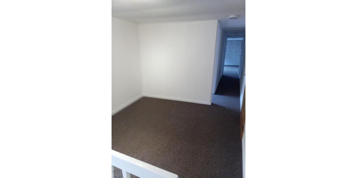 Etagenwohnung Uslar - 5 Zimmer, 125 m&sup2;, 550&euro; | Angebot:25637501