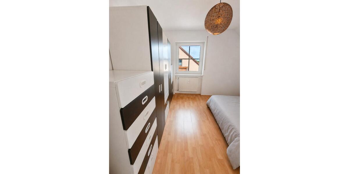 Etagenwohnung Röhrmoos - 3 Zimmer, 80 m&sup2;, 1.400&euro; | Angebot:26348835