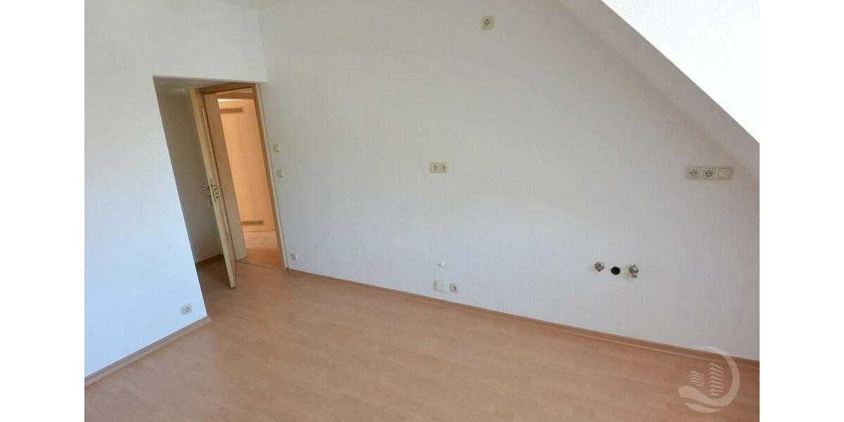 Dachgeschoßwohnung Wiesbaden Südost - 2 Zimmer, 61 m&sup2;, 660&euro; | Angebot:25811215