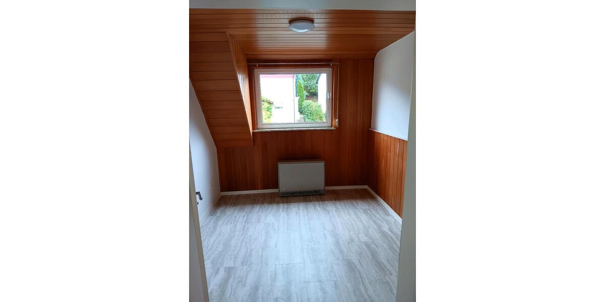 Dachgeschoßwohnung Hemer - 3 Zimmer, 57 m&sup2;, 580&euro; | Angebot:25857357