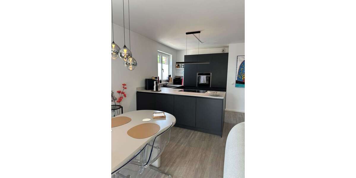 Etagenwohnung Tornesch Esingen - 3 Zimmer, 108 m&sup2;, 1.555&euro; | Angebot:26759585
