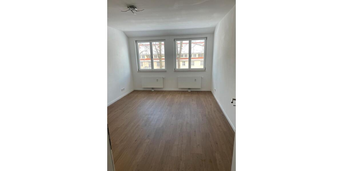 Dachgeschoßwohnung Grasleben - 3 Zimmer, 120 m&sup2;, 1.100&euro; | Angebot:25763856