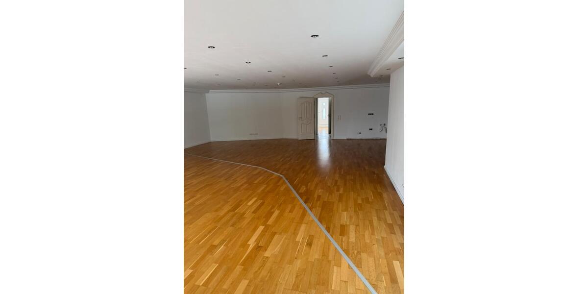 Erdgeschoßwohnung Löhne - 3 Zimmer, 130 m&sup2;, 1.000&euro; | Angebot:24466434