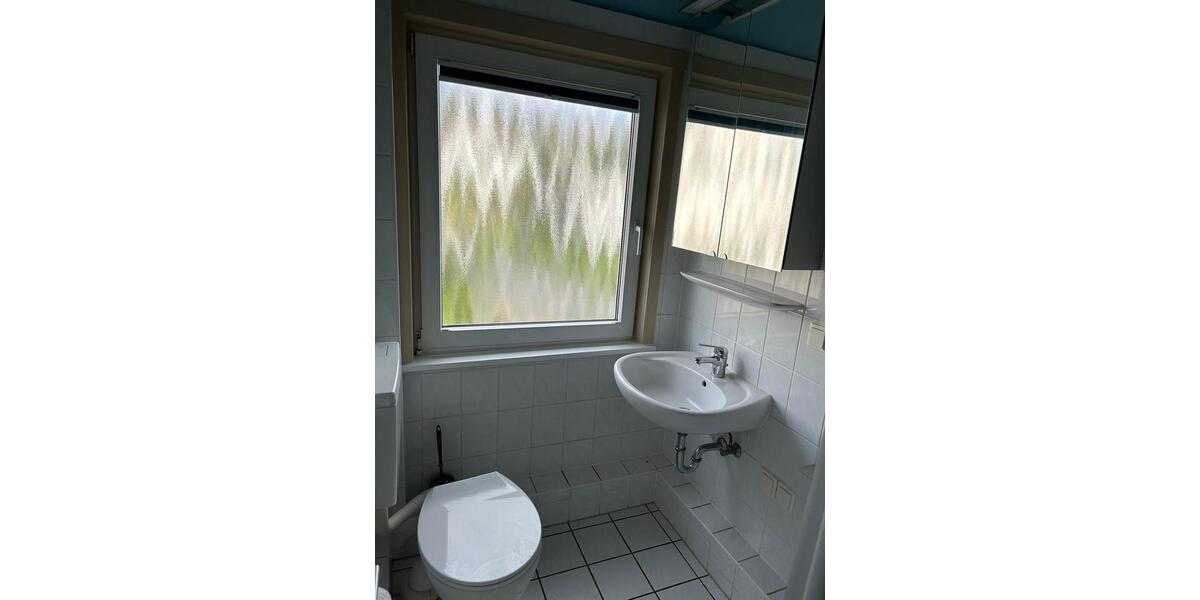 Dachgeschoßwohnung Stadtoldendorf - 3 Zimmer, 70 m&sup2;, 700&euro; | Angebot:26482129