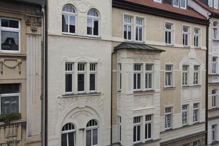 Schöne helle zwei Raumwohnung mit Balkon 2 zimmer