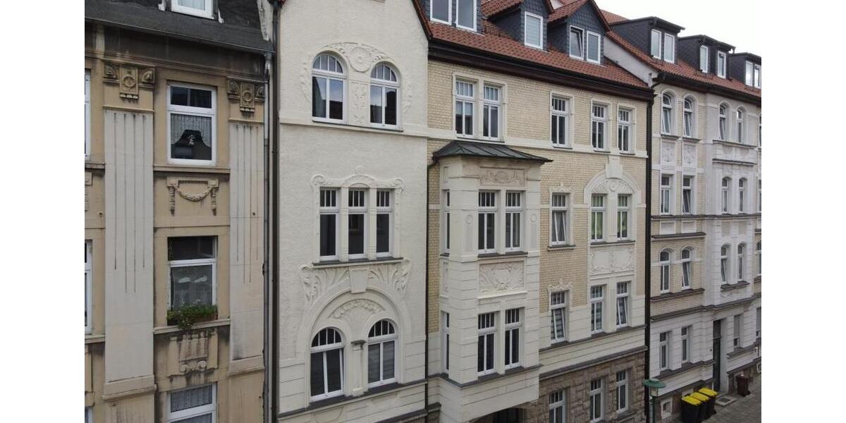 Schöne helle zwei Raumwohnung mit Balkon 2 zimmer