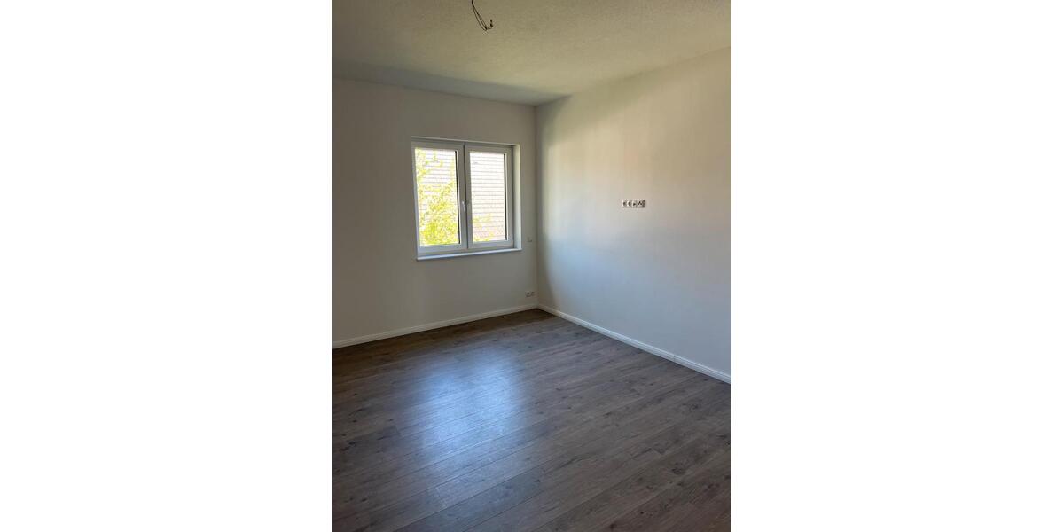 Erdgeschoßwohnung Nienburg (Weser) - 2 Zimmer, 76 m&sup2;, 750&euro; | Angebot:25405096