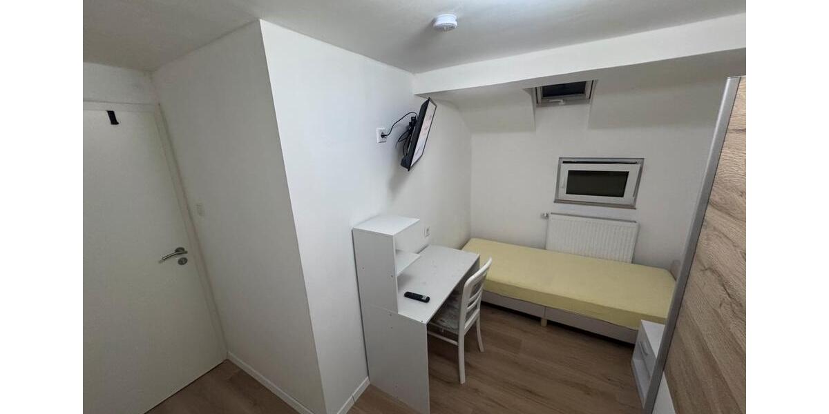 Wohnen auf Zeit Nürnberg Langwasser - 4 Zimmer, 10 m&sup2;, 500&euro; | Angebot:26028631