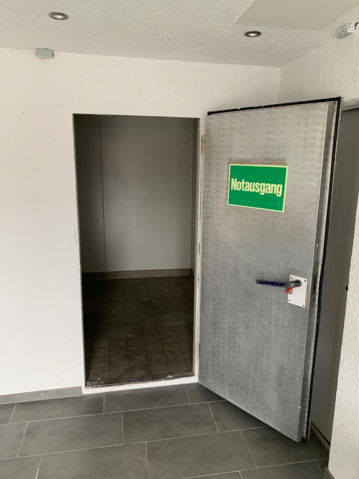 Moderne Gewerbe- und Bürofläche in Lipperbruch zu vermieten