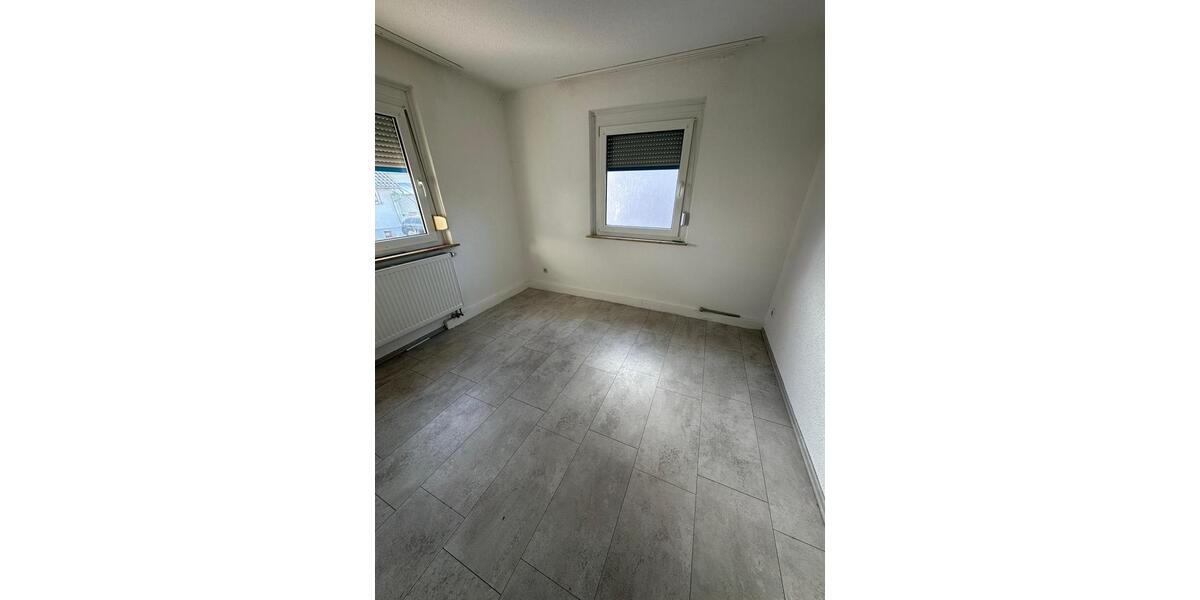 Erdgeschoßwohnung Gäufelden - 3 Zimmer, 76 m&sup2;, 1.100&euro; | Angebot:24817769