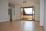 Etagenwohnung Kitzingen - 3 Zimmer, 109 m&sup2;, 885&euro; | Angebot:24733824