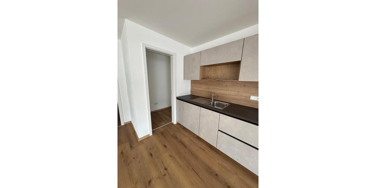 Erdgeschoßwohnung Schmidgaden - 3 Zimmer, 85 m&sup2;, 1.050&euro; | Angebot:25626153