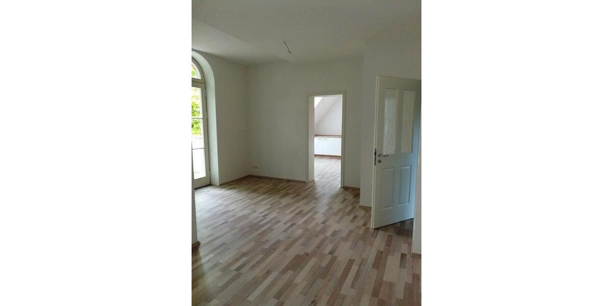 Dachgeschoßwohnung Quedlinburg - 3 Zimmer, 85 m&sup2;, 850&euro; | Angebot:26004743