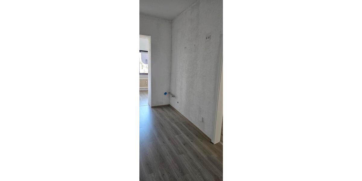 Erdgeschoßwohnung Neunkirchen Heinitz - 4 Zimmer, 80 m&sup2;, 650&euro; | Angebot:26161016