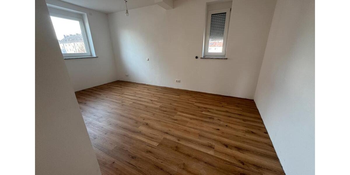Erdgeschoßwohnung Weiden in der Oberpfalz - 3 Zimmer, 70 m&sup2;, 815&euro; | Angebot:25992278