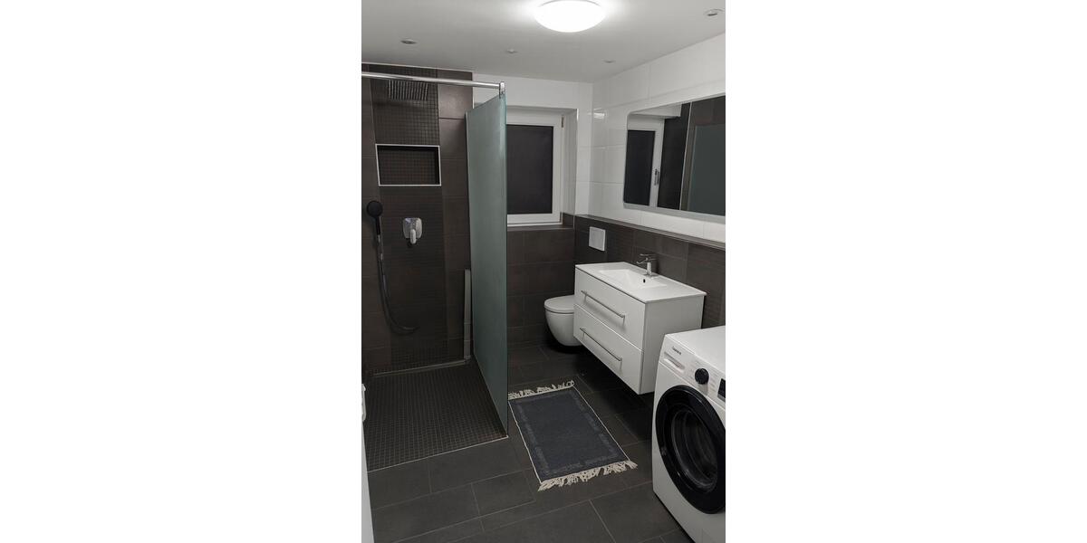 4-Zimmer Wohnung mit Stellplatz zu vermieten 4 zimmer