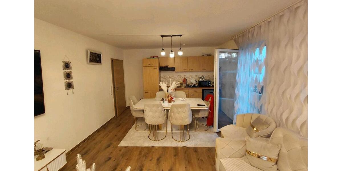 Etagenwohnung Postmünster - 3 Zimmer, 79 m&sup2;, 810&euro; | Angebot:26678788