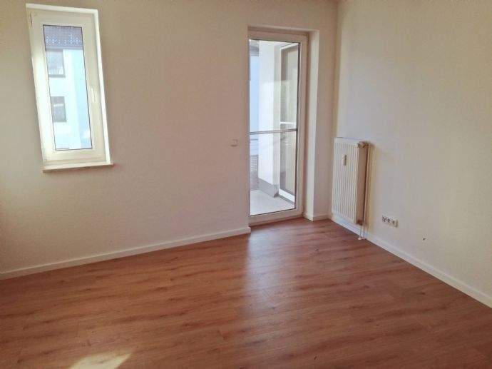 Etagenwohnung Schwerin Krebsförden - 2 Zimmer, 66 m&sup2;, 600&euro; | Angebot:25676969