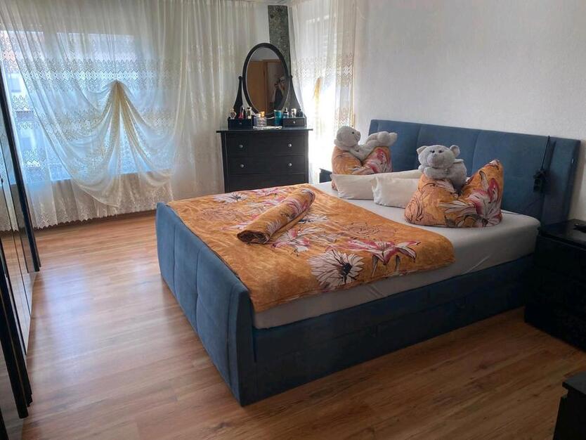 Helle 4-Zimmer-Wohnung mit großem Balkon & Aufzug - 01.11.2025