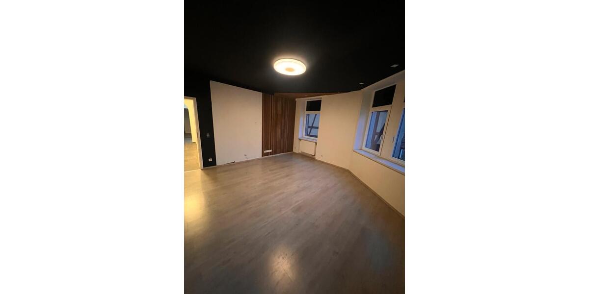 Etagenwohnung Schmalkalden - 4 Zimmer, 105 m&sup2;, 800&euro; | Angebot:24653789