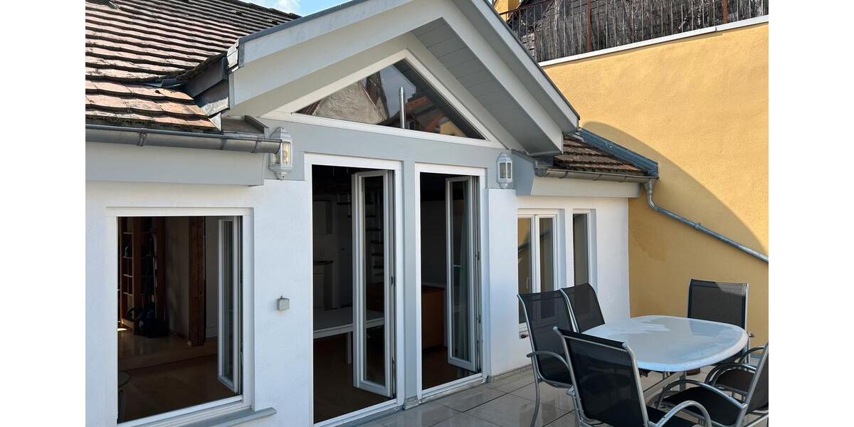 Dachgeschoßwohnung Konstanz - 1 Zimmer, 75 m&sup2;, 1.390&euro; | Angebot:26048789